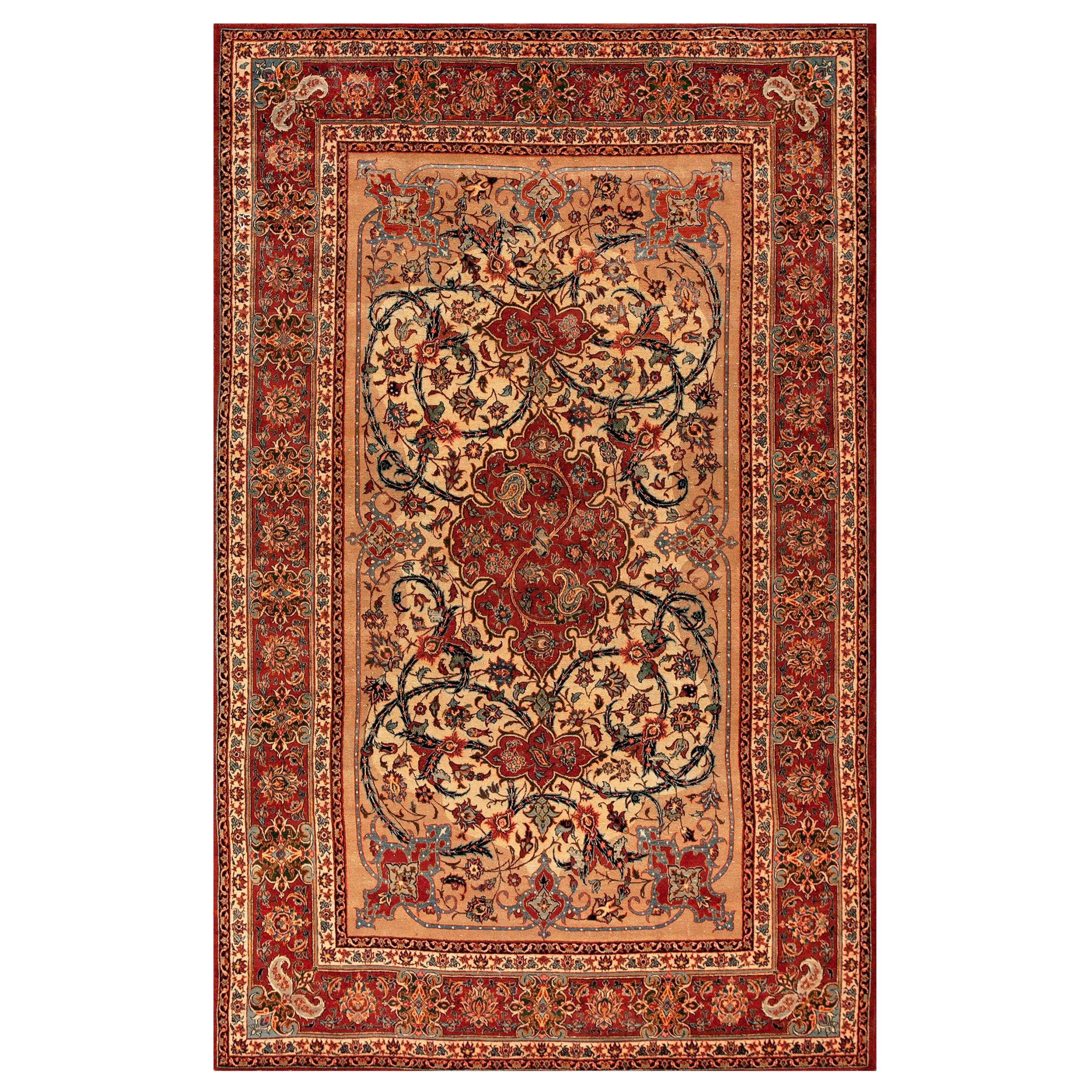 1930s Persian Isfahan Carpet ( 6'7'' x 10'4'' - 200 x 315 ) For Sale