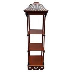 Pagoda a tre piani in stile Chinoiserie What Not