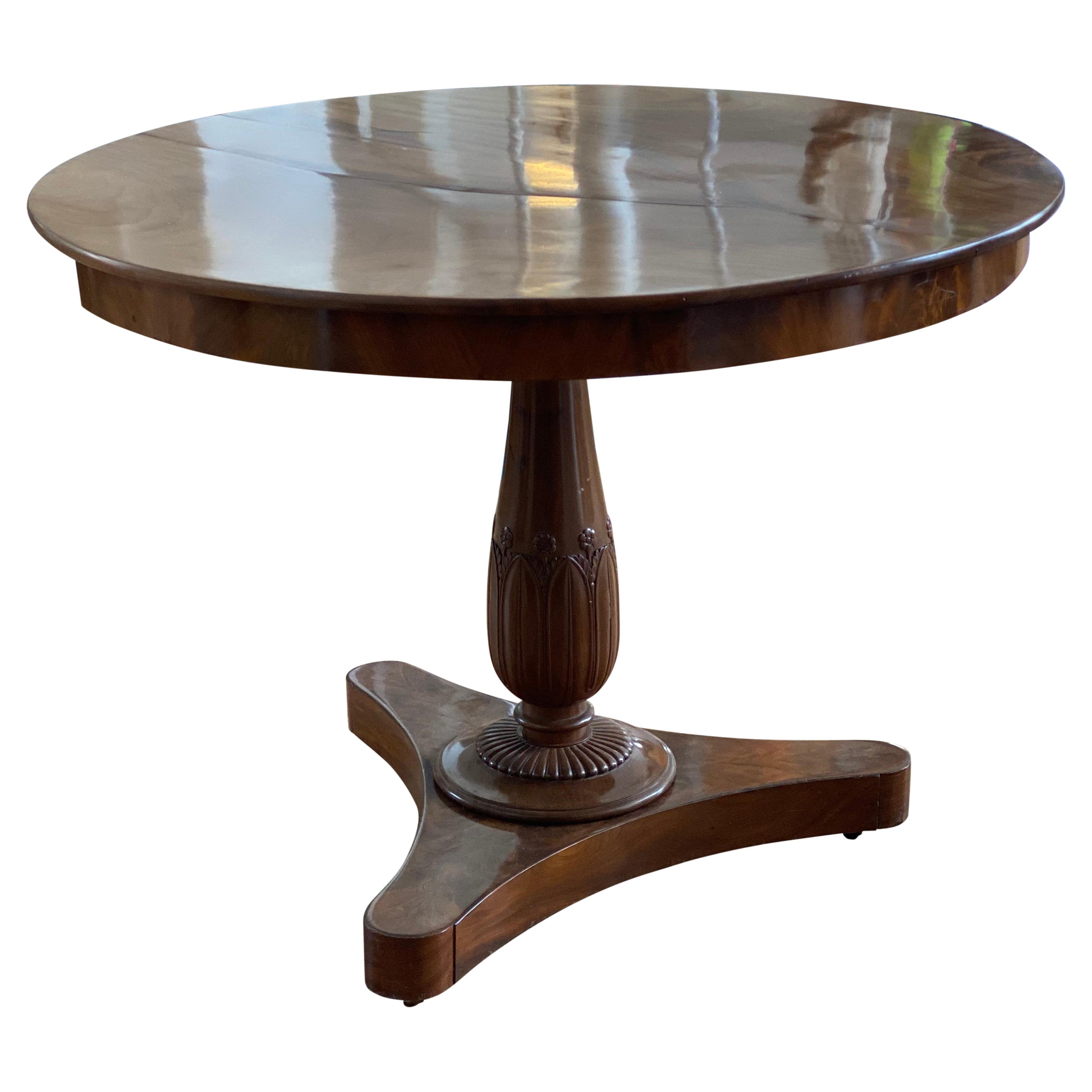 Round Mahogany Pedestal Dining Table, 20th Century