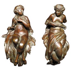 Fine Pair of Early 19th Century Neoclassical Bronze Figures, France Circa 1800