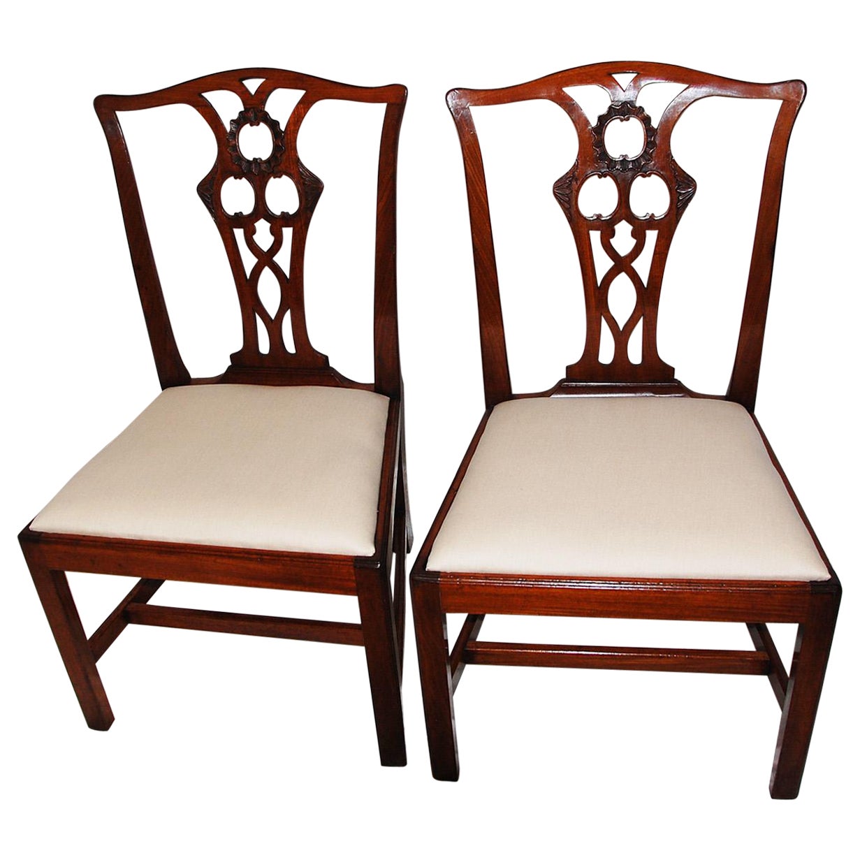 English Georgian Period Chippendale Pair of Carved Mahogany Sidechairs