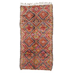 Tapis berbère marocain vintage de la guilde Beni M'Guild avec style tribal moderne du milieu du siècle