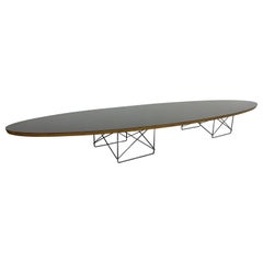 Table Elliptique Aka Surfboard Charles et Ray Eames pour Herman Miller:: 1990