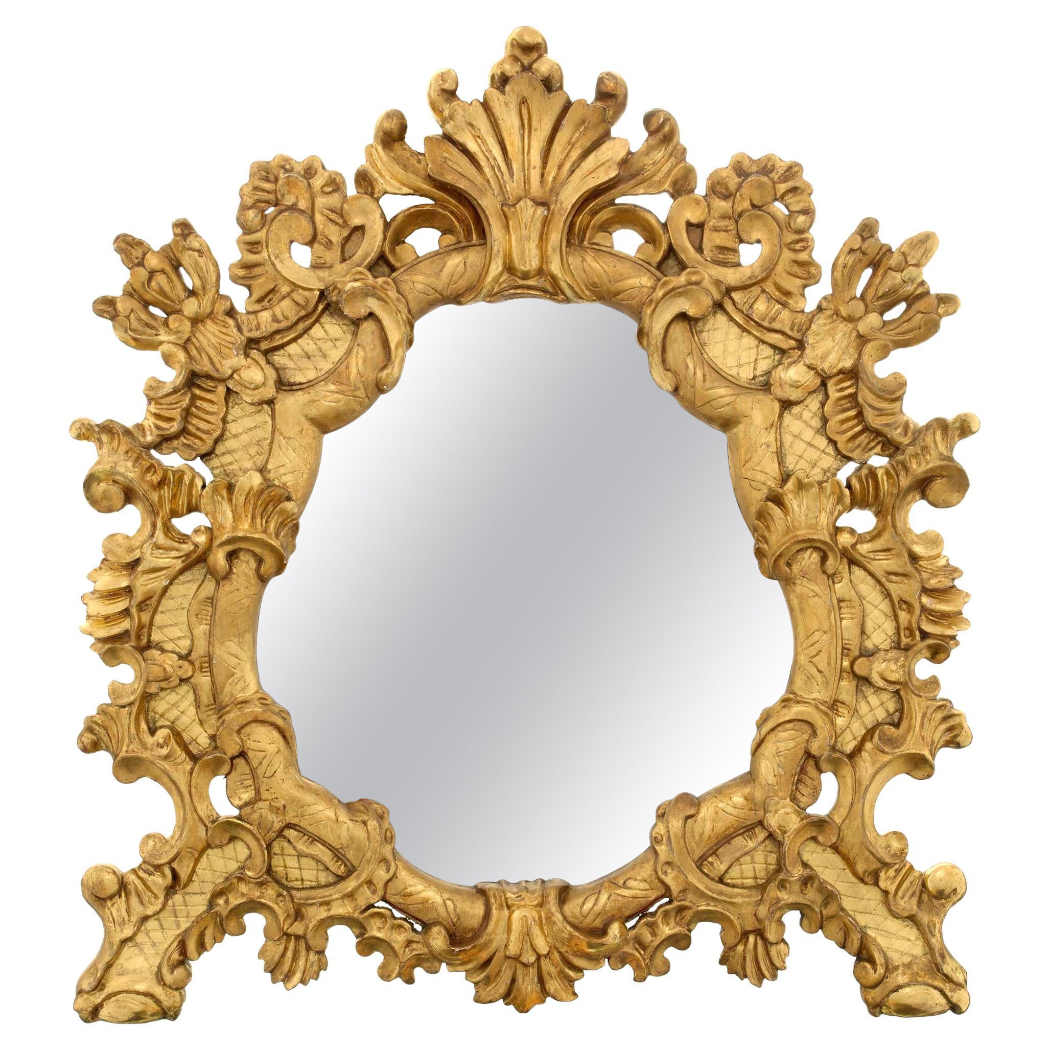 Miroir baroque italien du début du XIXe siècle en bois doré en vente