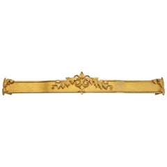 Curtain Rod in Gilded Wood with Rich Coping