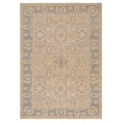 Rare tapis vintage Oushak à motif floral géométrique beige-marron par Rug & Kilim