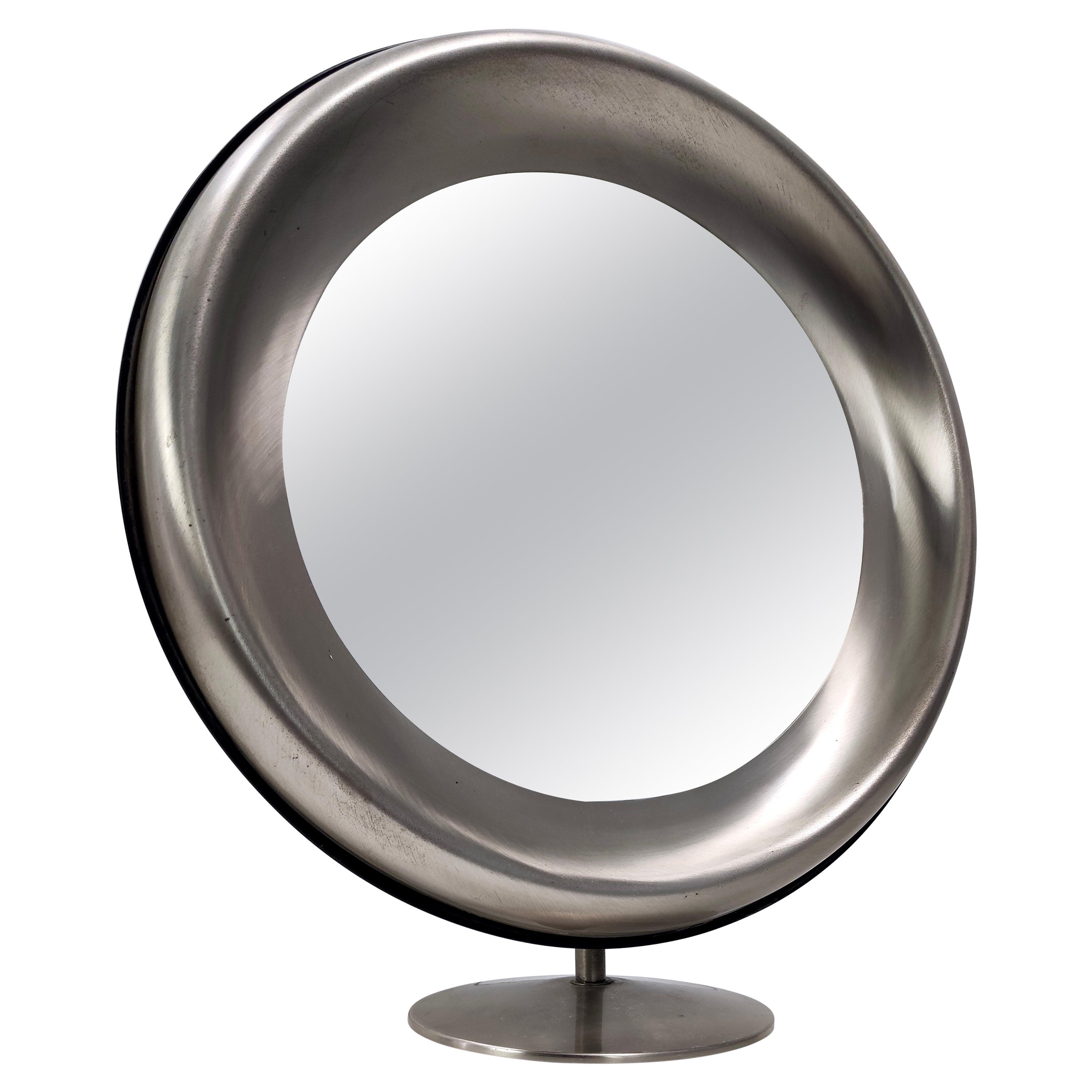 Postmodern Round Anodized Brass Vanity Mirror Ascribable to Sergio Mazza, Italy