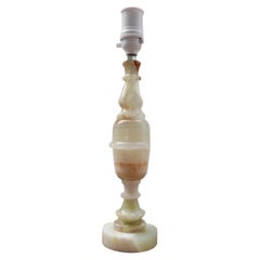 Englische Mid-Century-Tischlampe aus Alabaster oder Onyx