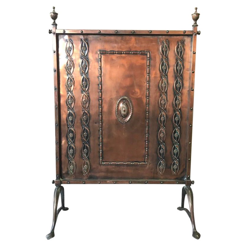 Edwardian Copper Fire Screen with Detailing of Twisted Leaves and Roses