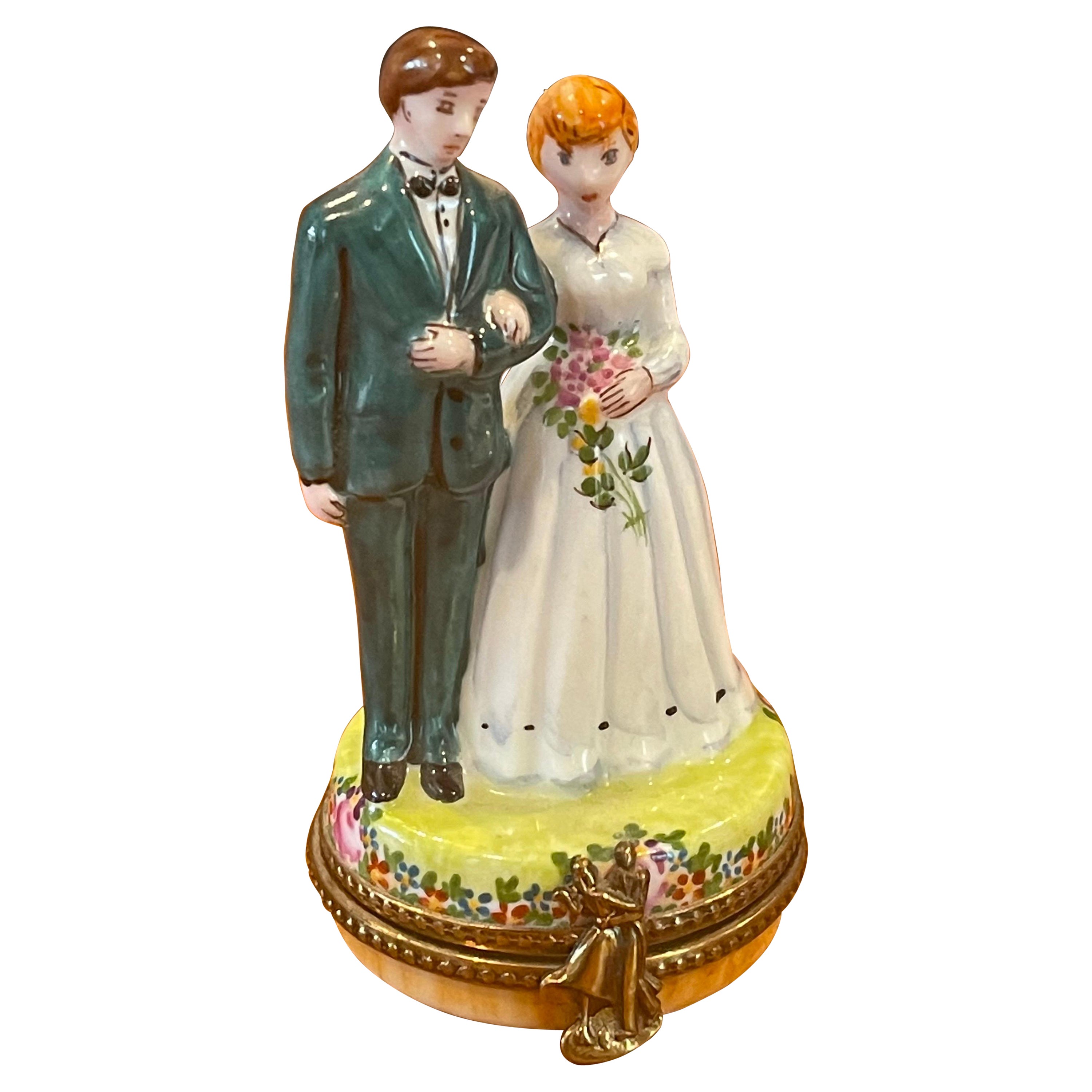 Porcelain Bride & Groom / Wedding Couple Trinket Box by Rochard for Limoges For Sale