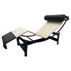 LC4 Le Corbusier Noire Leather and Canvas Chaise Lounge for Cassina