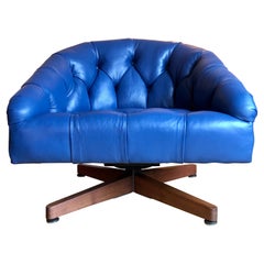 Fauteuil club en cuir touffeté Ward Bennett