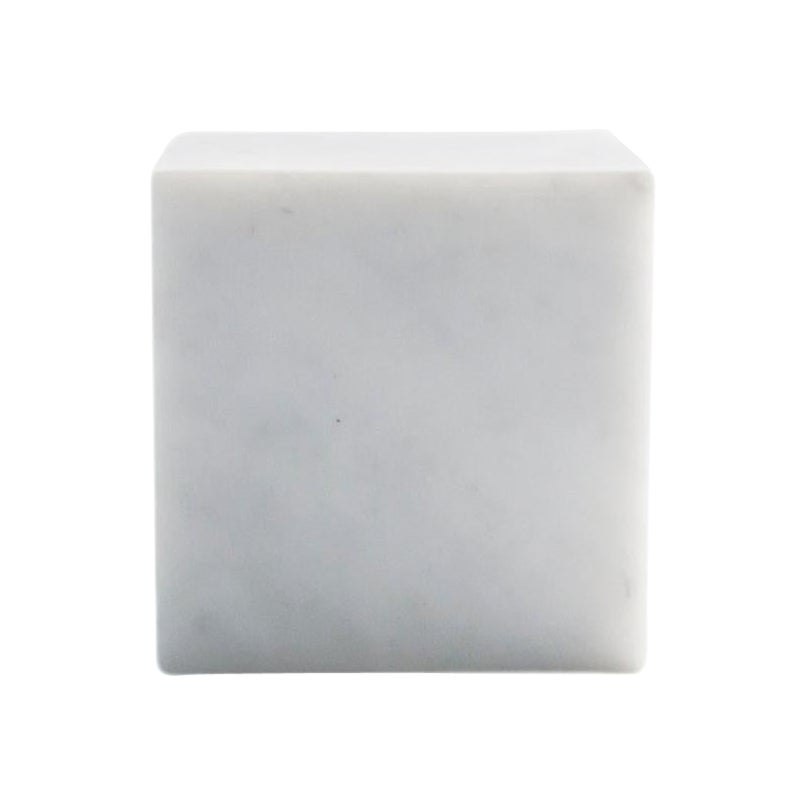 Handmade Small Decorative Paperweight Cube in White Carrara Marble For Sale