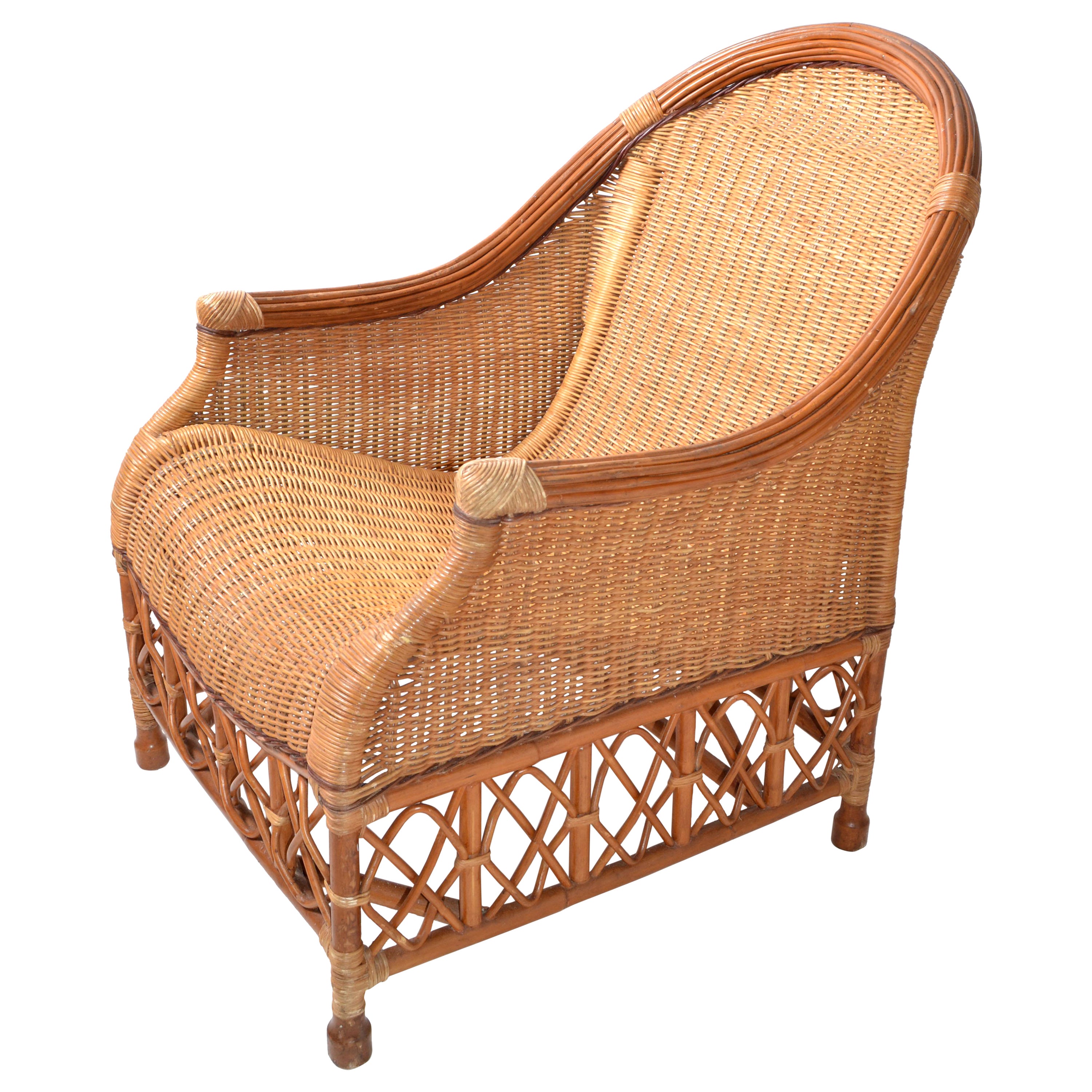 Chaise longue en bambou, canne et osier tissée à la main de style bohème, moderne du milieu du siècle dernier