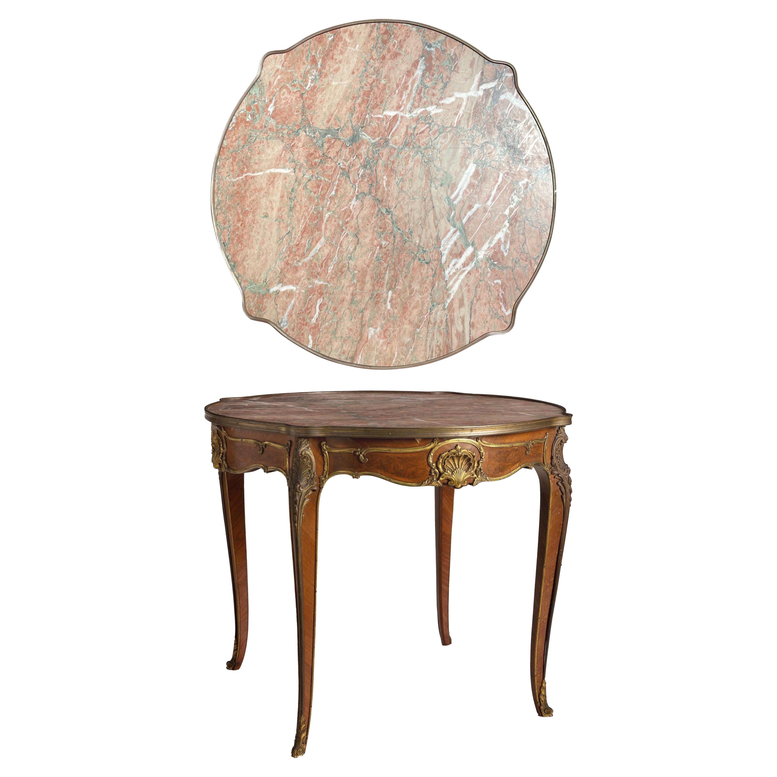 A Louis XV-style table For Sale