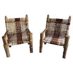 Afrikanisches Sesselpaar aus Holz und geflochtenem Leder, Äthiopien, 1950er Jahre