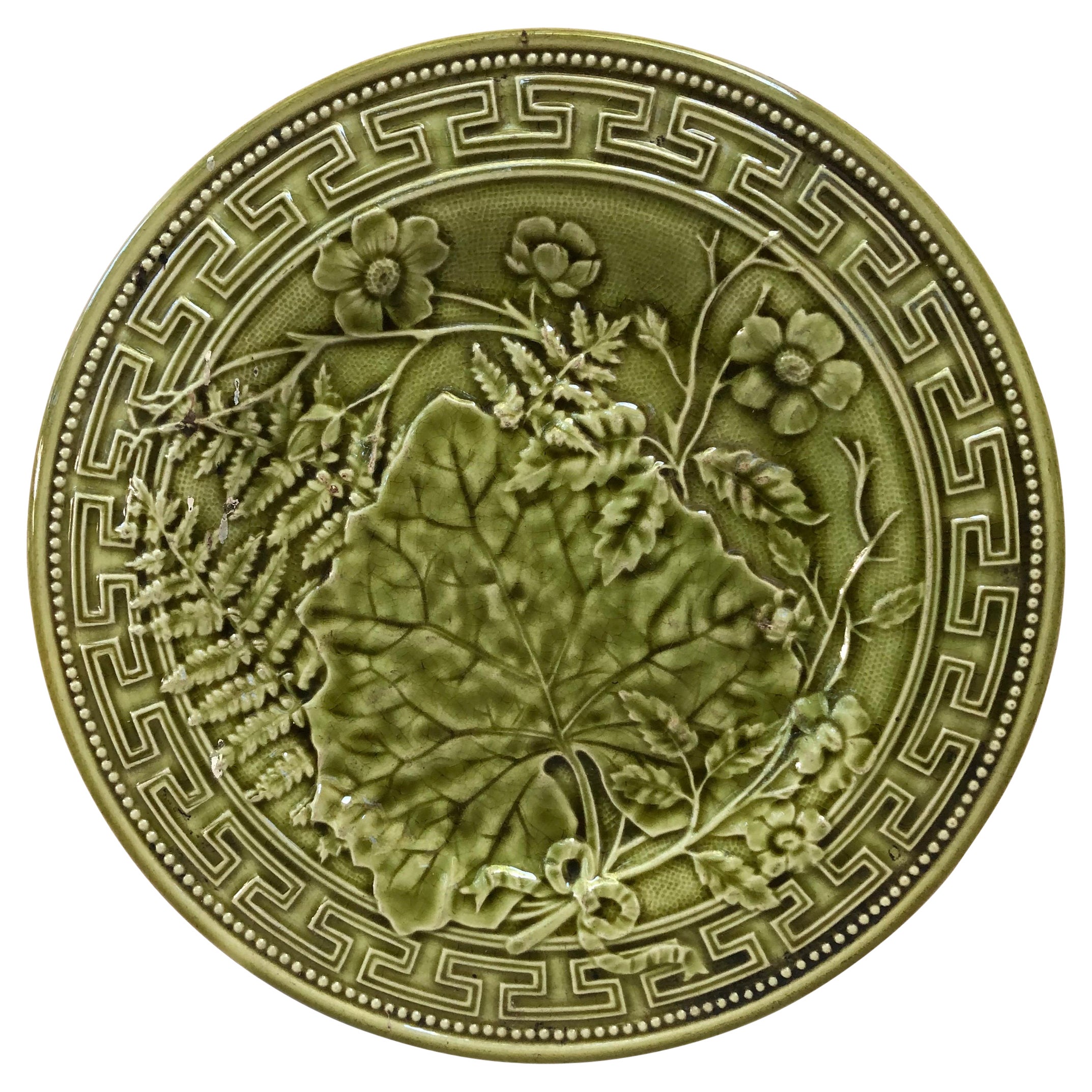 19th Century Green Majolica Leaves Plate Choisy Le Roi