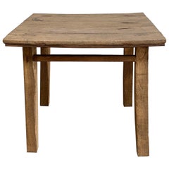 Vieille table d'appoint en bois d'orme