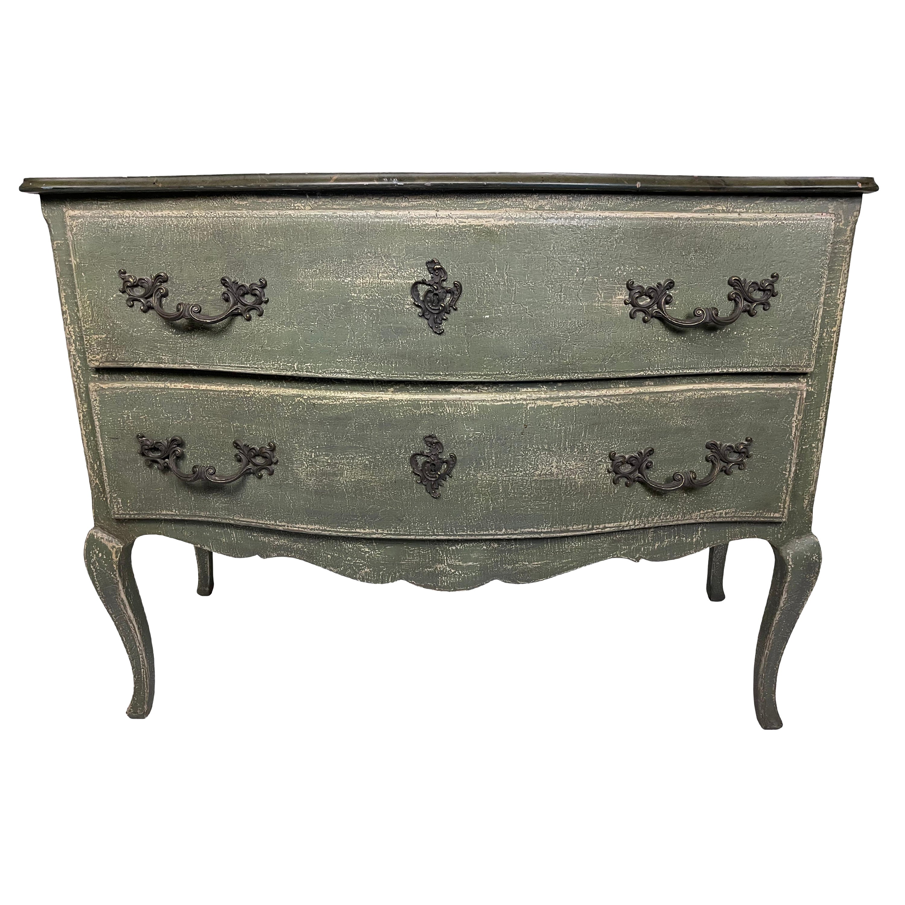 Bureau à deux tiroirs de style Louis XV français peint en bleu/vert craquelé en vente