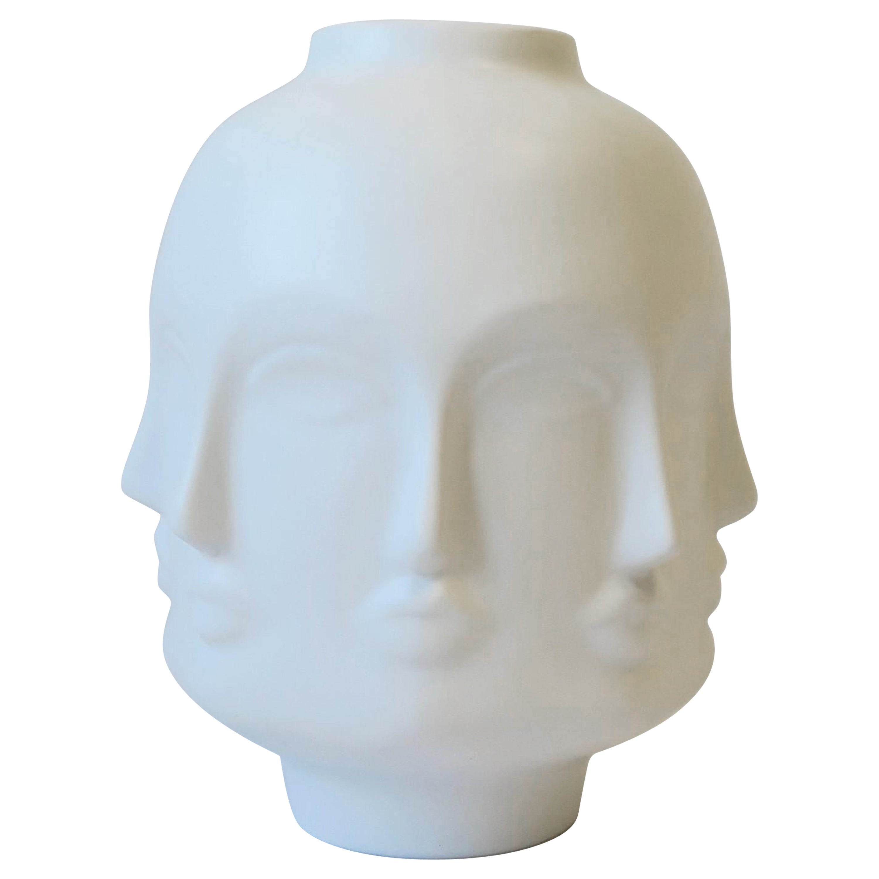 Vase de sculpture de visages dans le style Fornasetti en vente