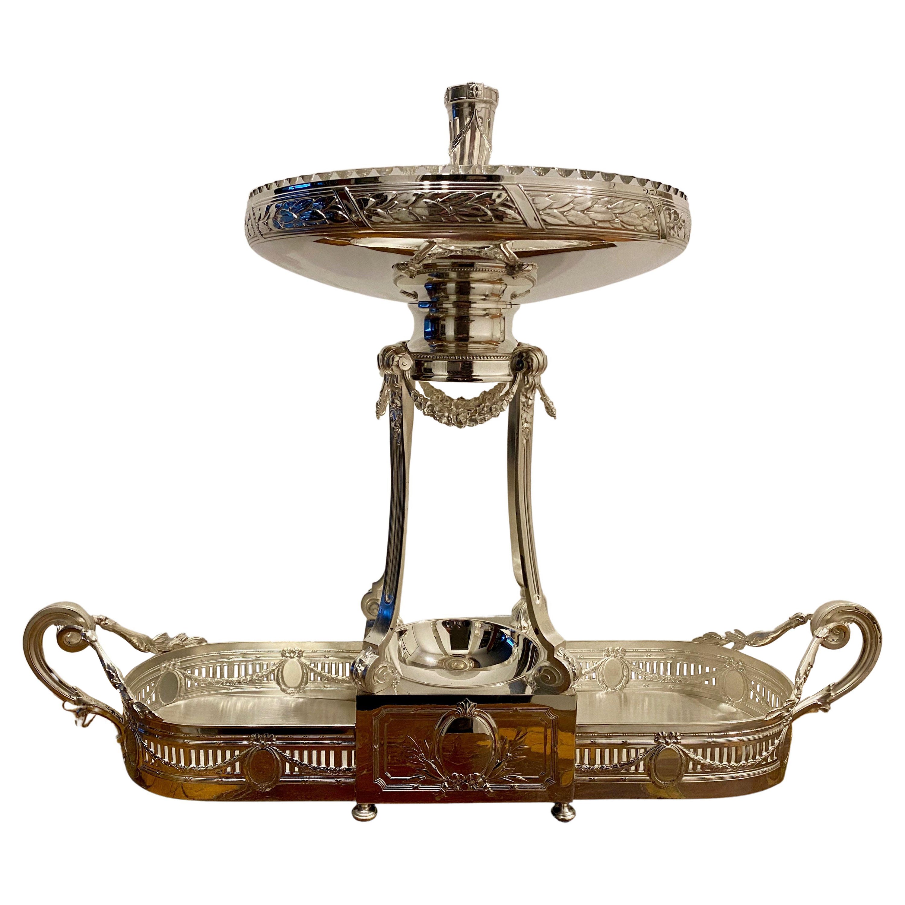Centre de table en métal argenté Art Nouveau français "Epergne", vers 1900 en vente