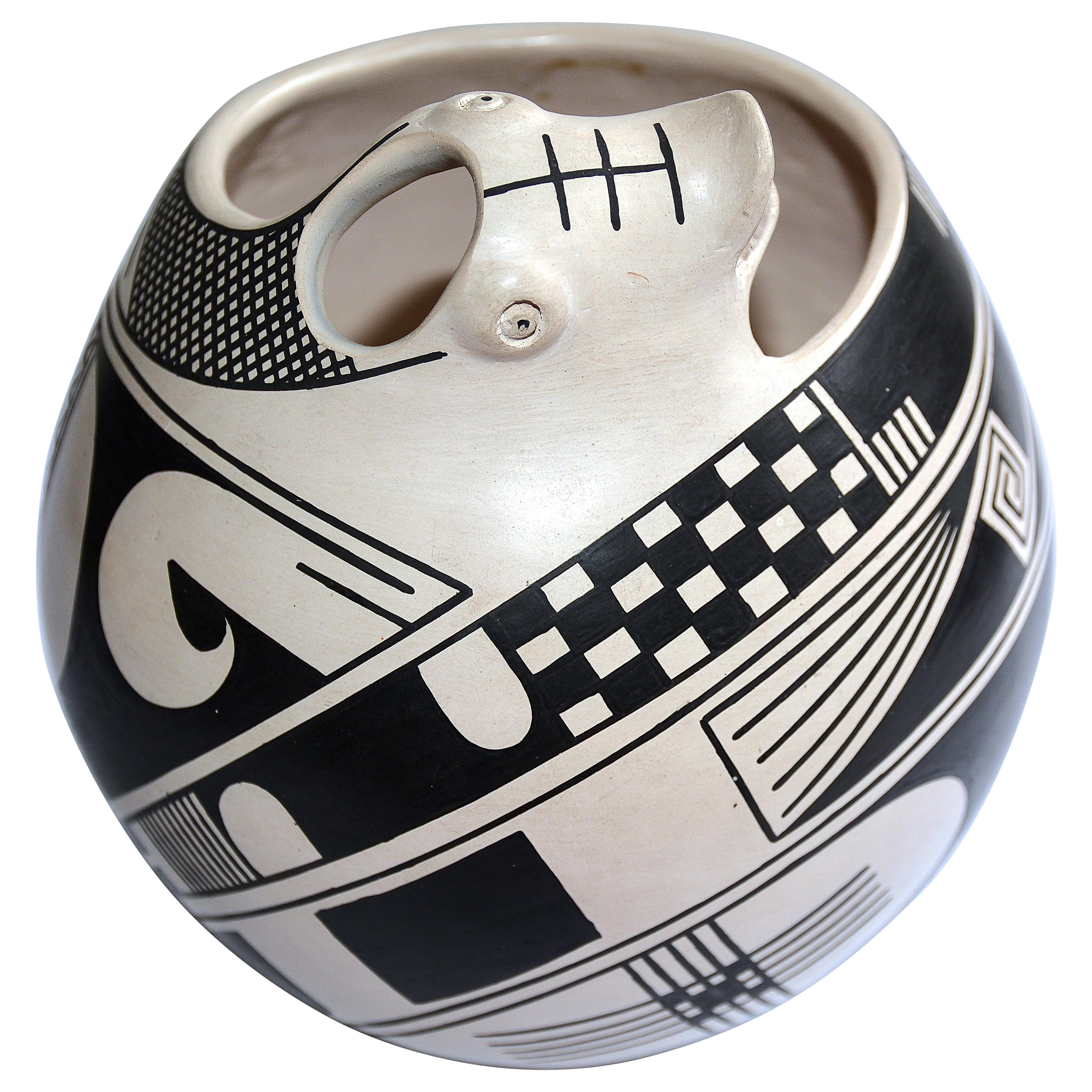 Mata Ortiz Effigy Pot by Nicolas Quezada, 1988 For Sale