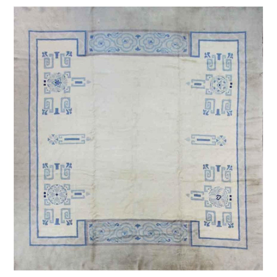 Tapis ancien de Savonnerie, élégant en vente