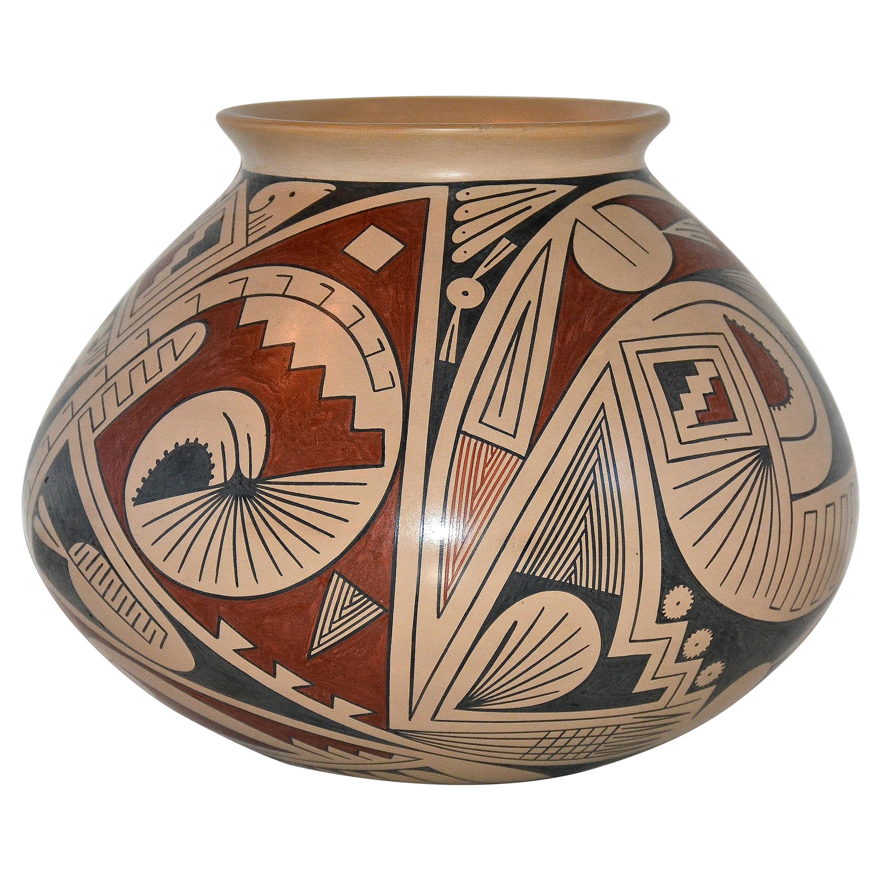 Mata Ortiz Polychrome Pottery Vessel by Pilo Mora, 1990
