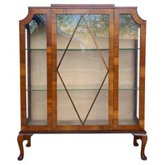 Art Deco Cathedral Display Cabinet with Cabriole Legs, Vitrine, circa 1930