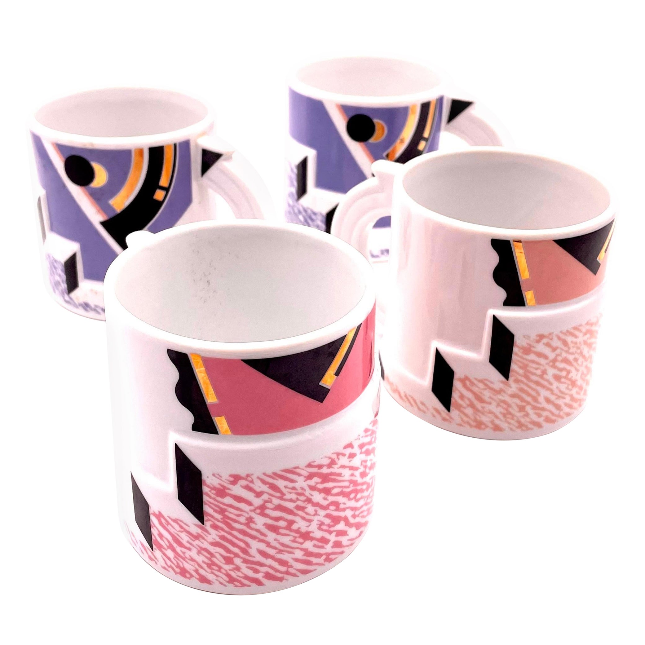 Raro Juego de 4 Tazas de Porcelana Diseño de Kato Kogei Postmoderno Memphis Japón