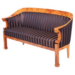 19th Century Austrian Biedermeier Sofa, Walnut, 1820s, Fully Restored