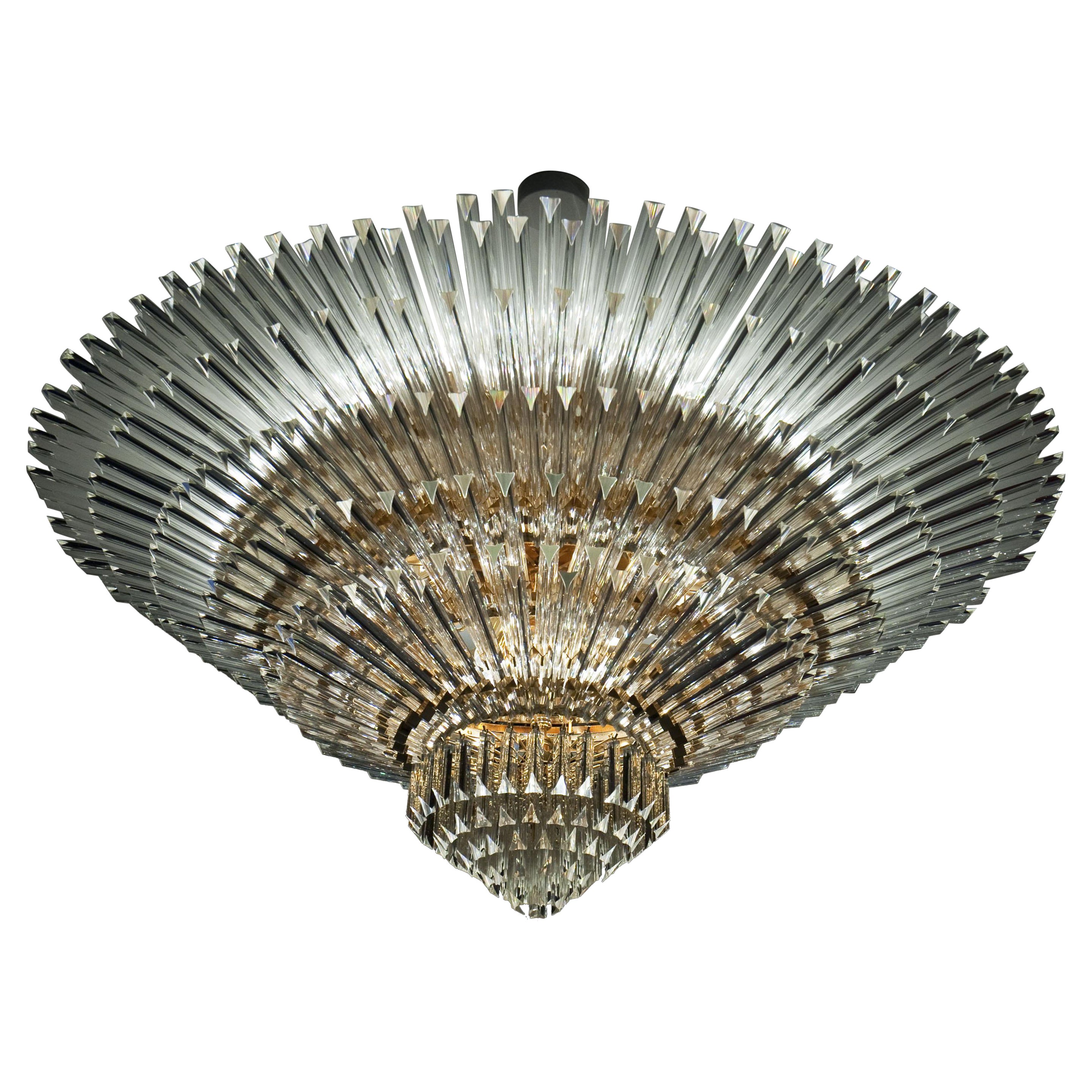 Luxuriöse Contemporary Murano Glass Triedi Ceiling Light im Angebot