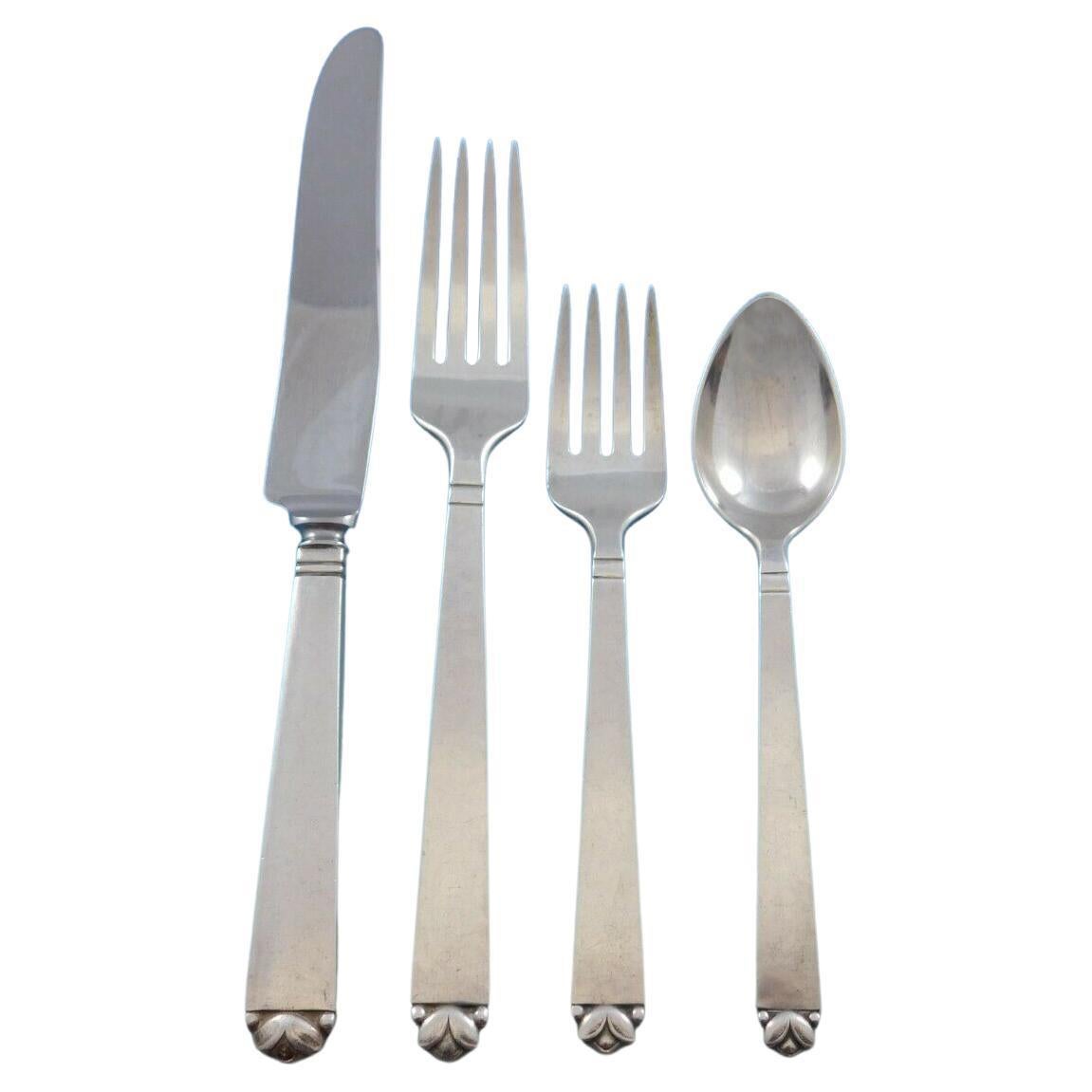 Oak Leaf by Old Newbury Crafters Sterling Silver Flatware Set 25 Pieces Dinner For Sale