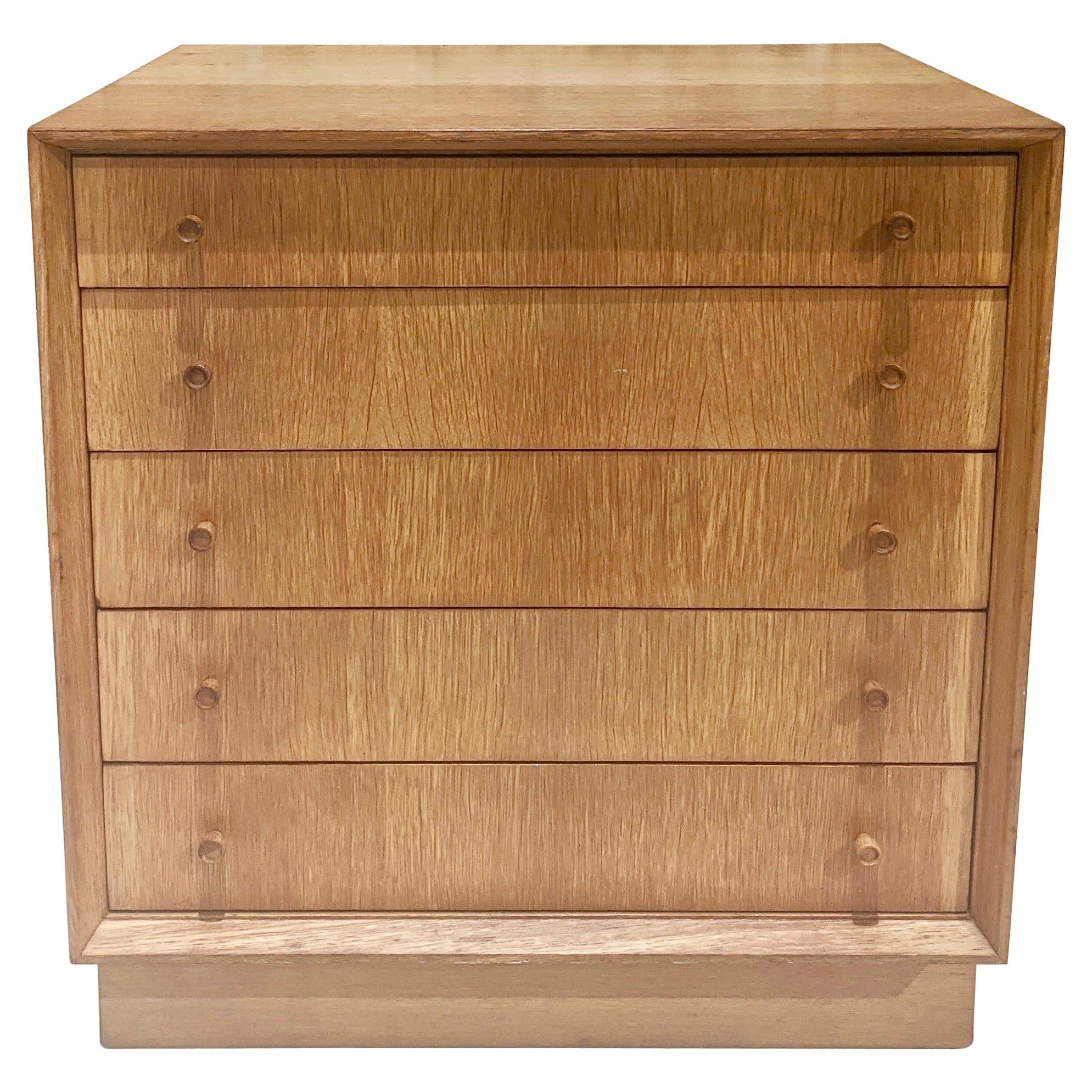 Oak Chest of Drawers