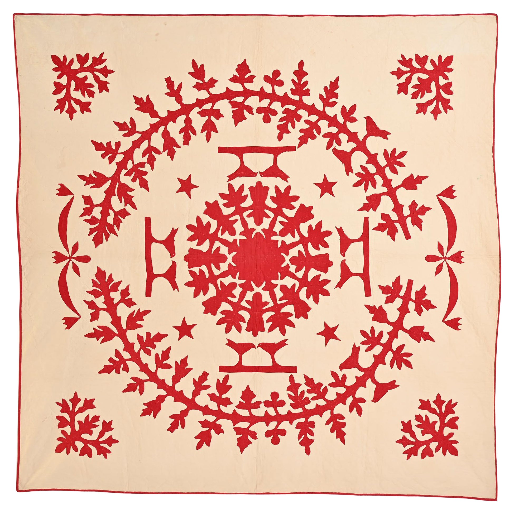 Center Medallion Applique Quilt with Lovebirds