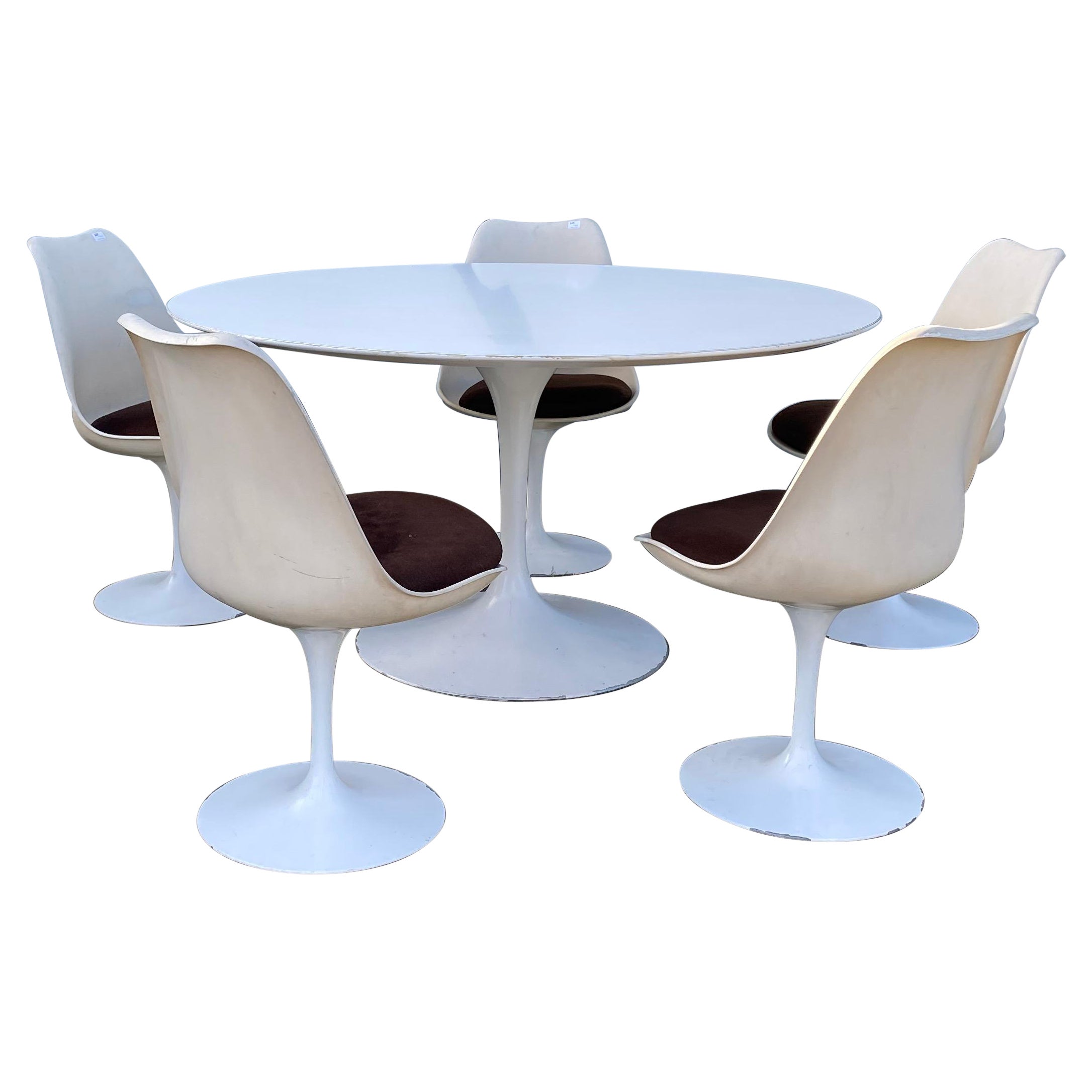 Eero Saarinen  Ensemble de Knoll pour Knoll comprenant 1 table et 5 chaises + 1 circa 1970