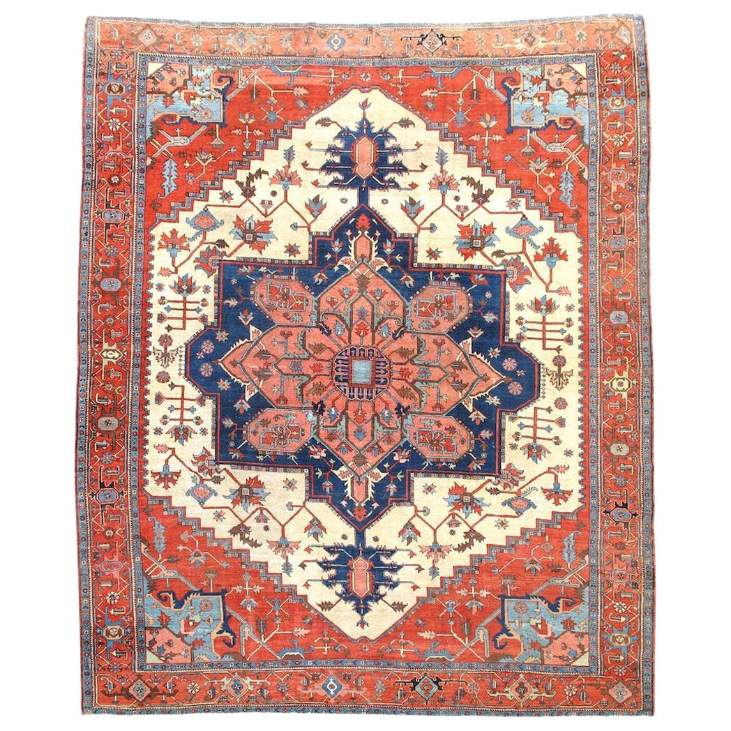 Antique Persian Serapi Carpet, Late 19th Century