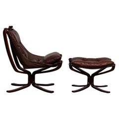 Chaise et pouf « Flacon » en cuir marron foncé de Sigurd Ressel pour Vatne Mobler