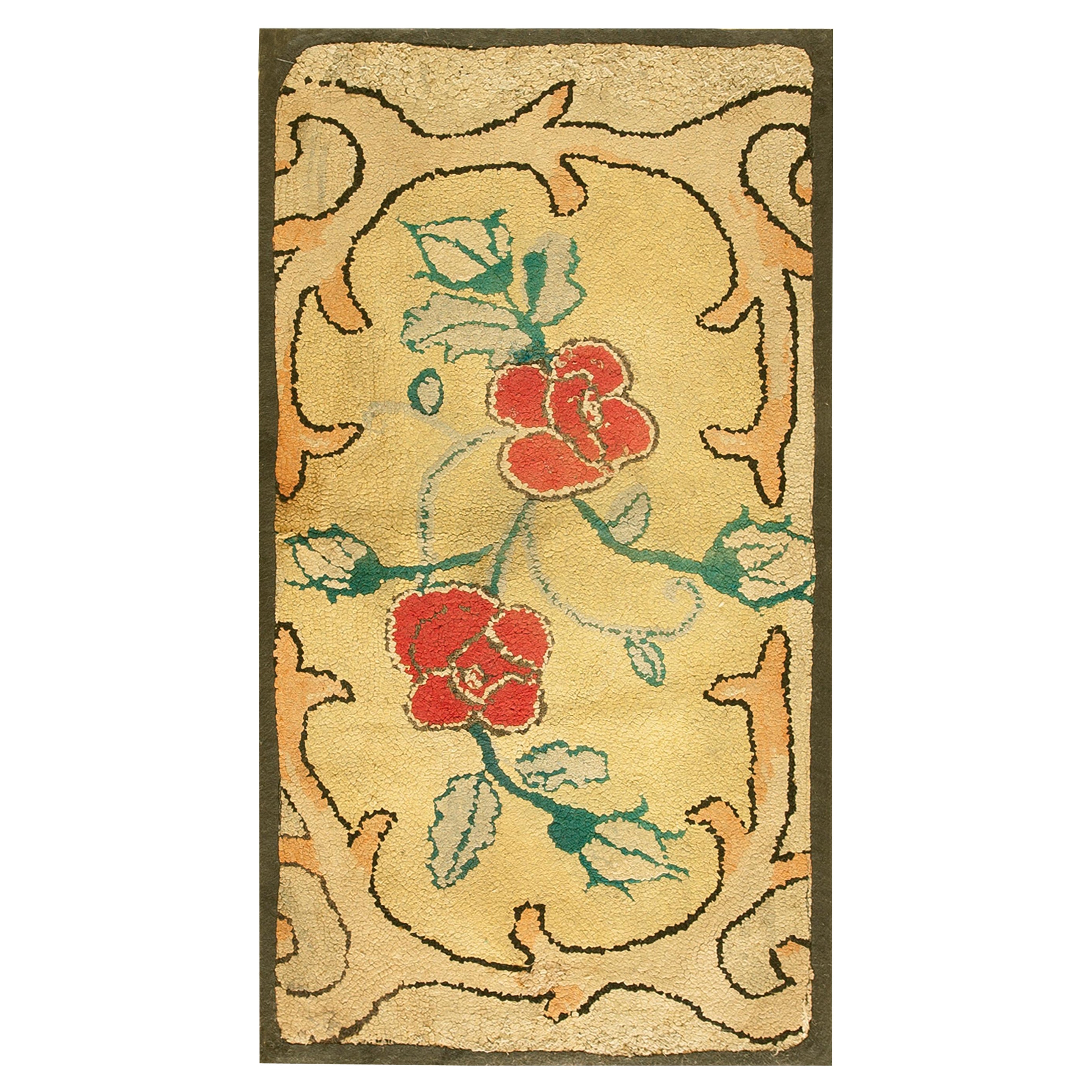 Early 20th Century  American Hooked Rug ( 1'7" x 3' - 48 x 91 cm )  For Sale
