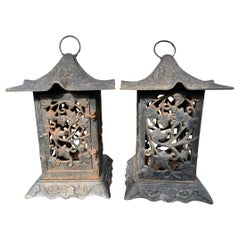 Retro Japanese Old Heavy Cast Pair Maple Leaf Garden Lighting Lanterns