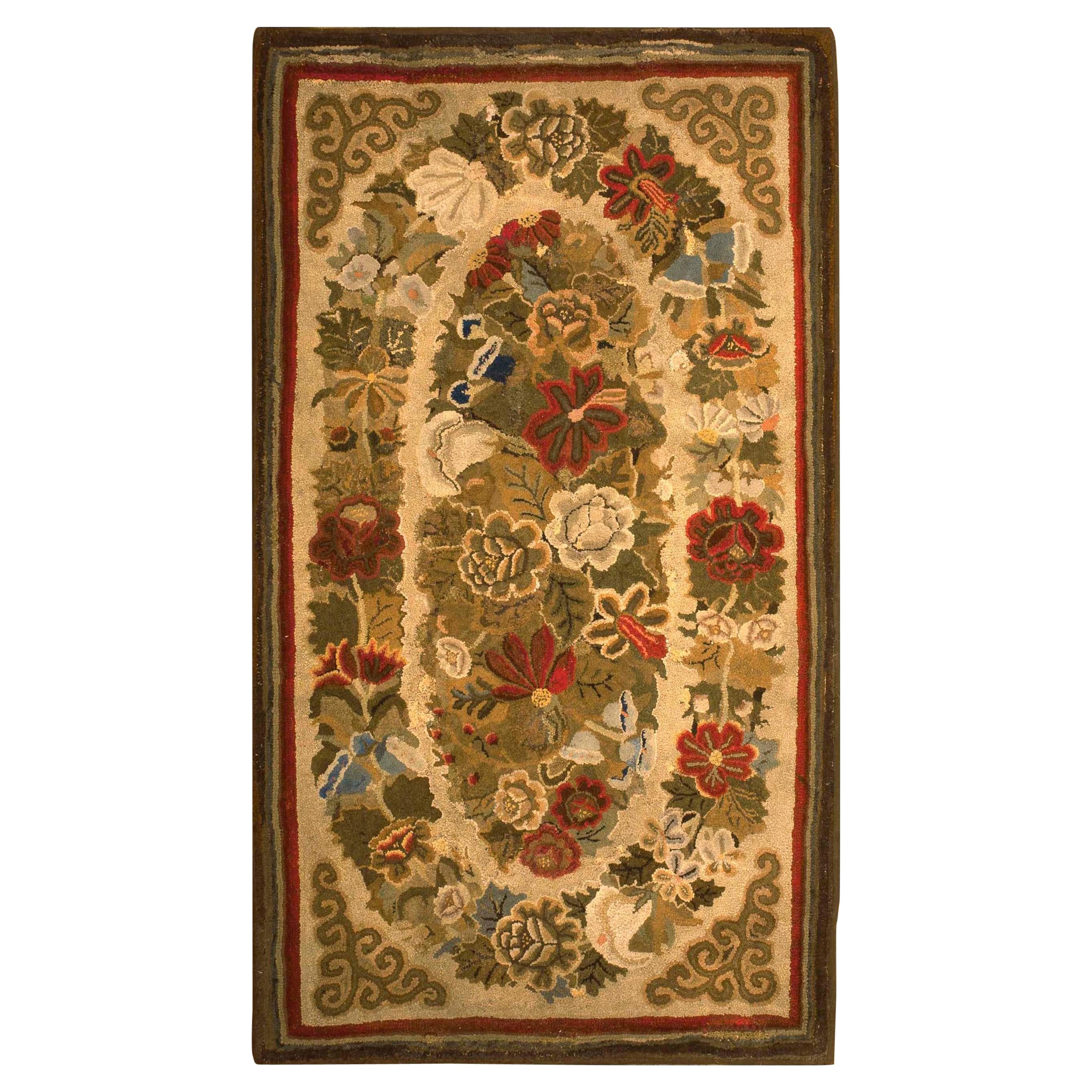 19th Century American Hooked Rug ( 3'3'' x 5' - 99 x 152 ) For Sale