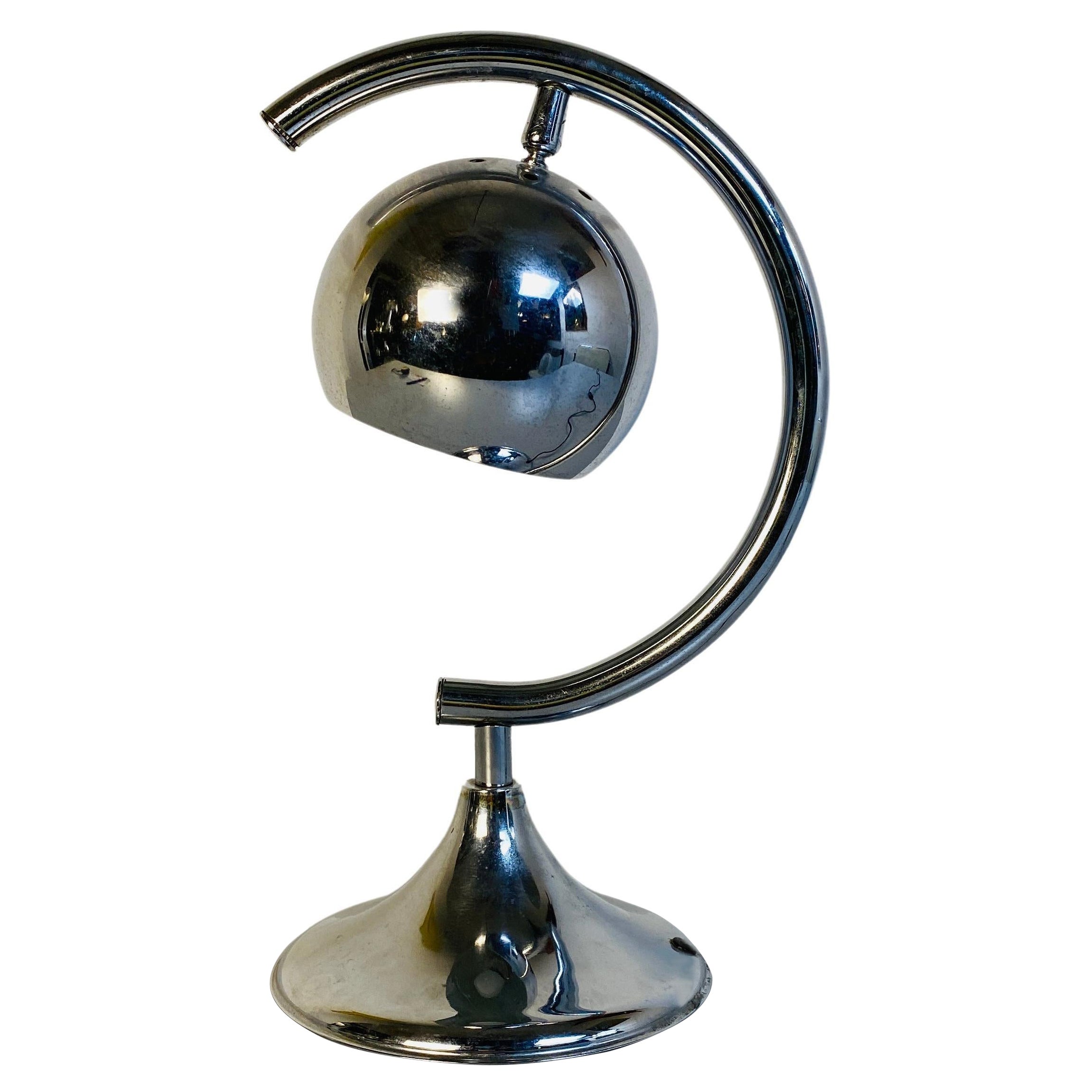 Italian Mid-Century Modern Chrome Table Lamp with Semi-Circular Structure, 1970s For Sale