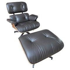 Charles Eames Dark brown Lounge Chair & Ottoman, Herman Miller, 2011