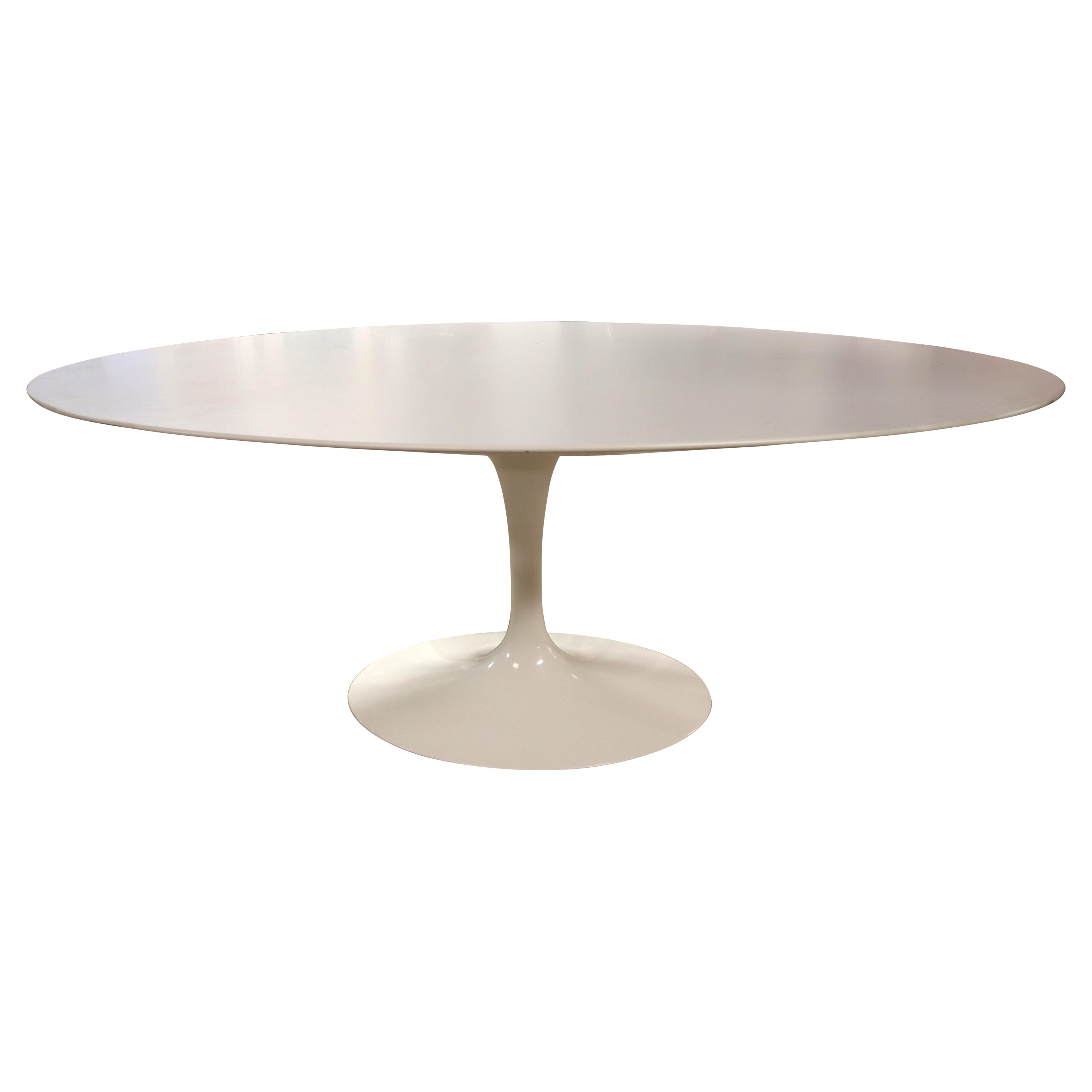 Mid-Century Modern Eero Saarinen Signed Knoll Oval Tulip Dining Table 1950s