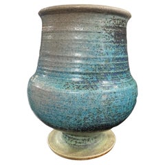 Vase en poterie d'atelier scandinave moderne d'Arizona signé Annikki Hovisaari, Finlande
