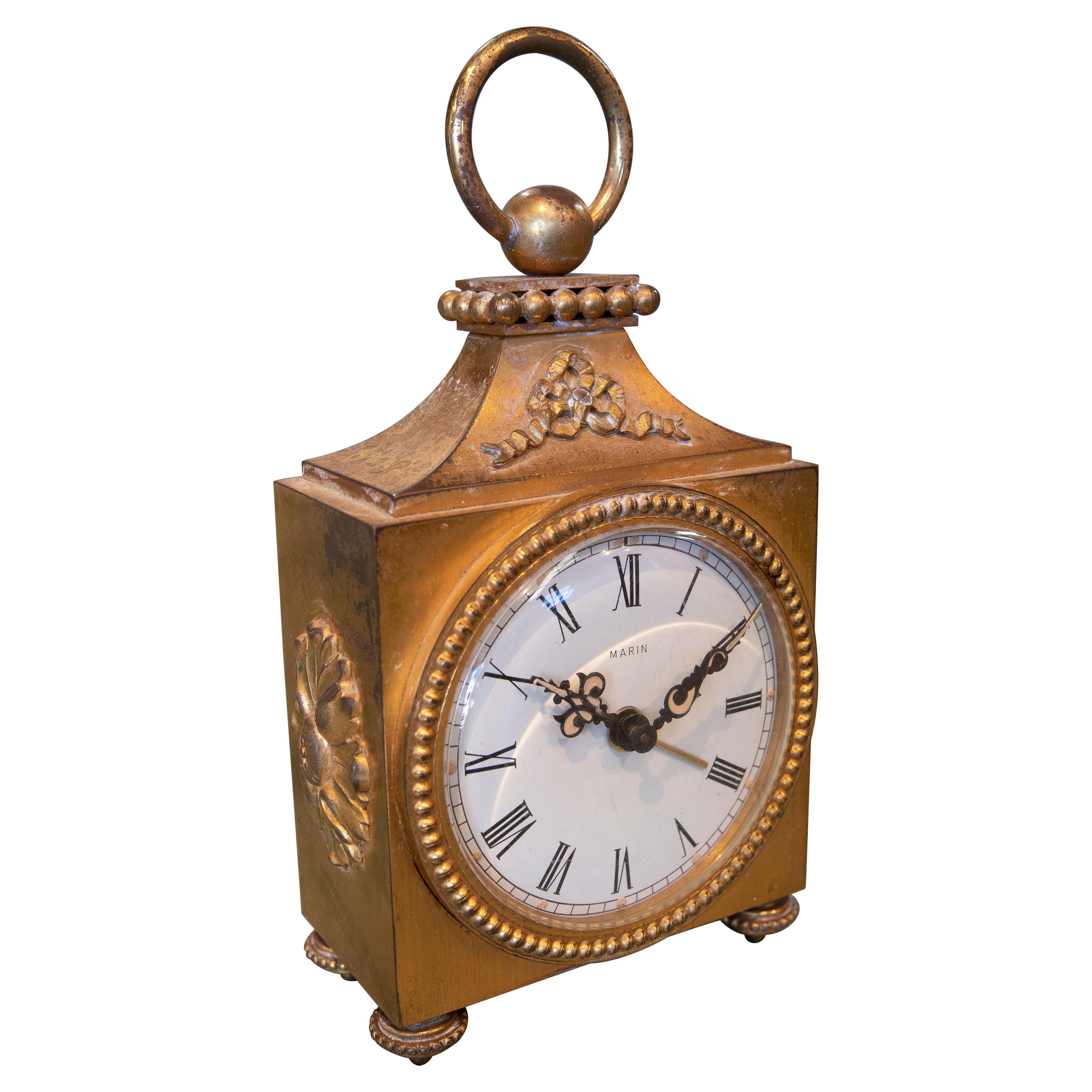 Horloge de table française du 19ème siècle en bronze doré et or doré « bronze doré »