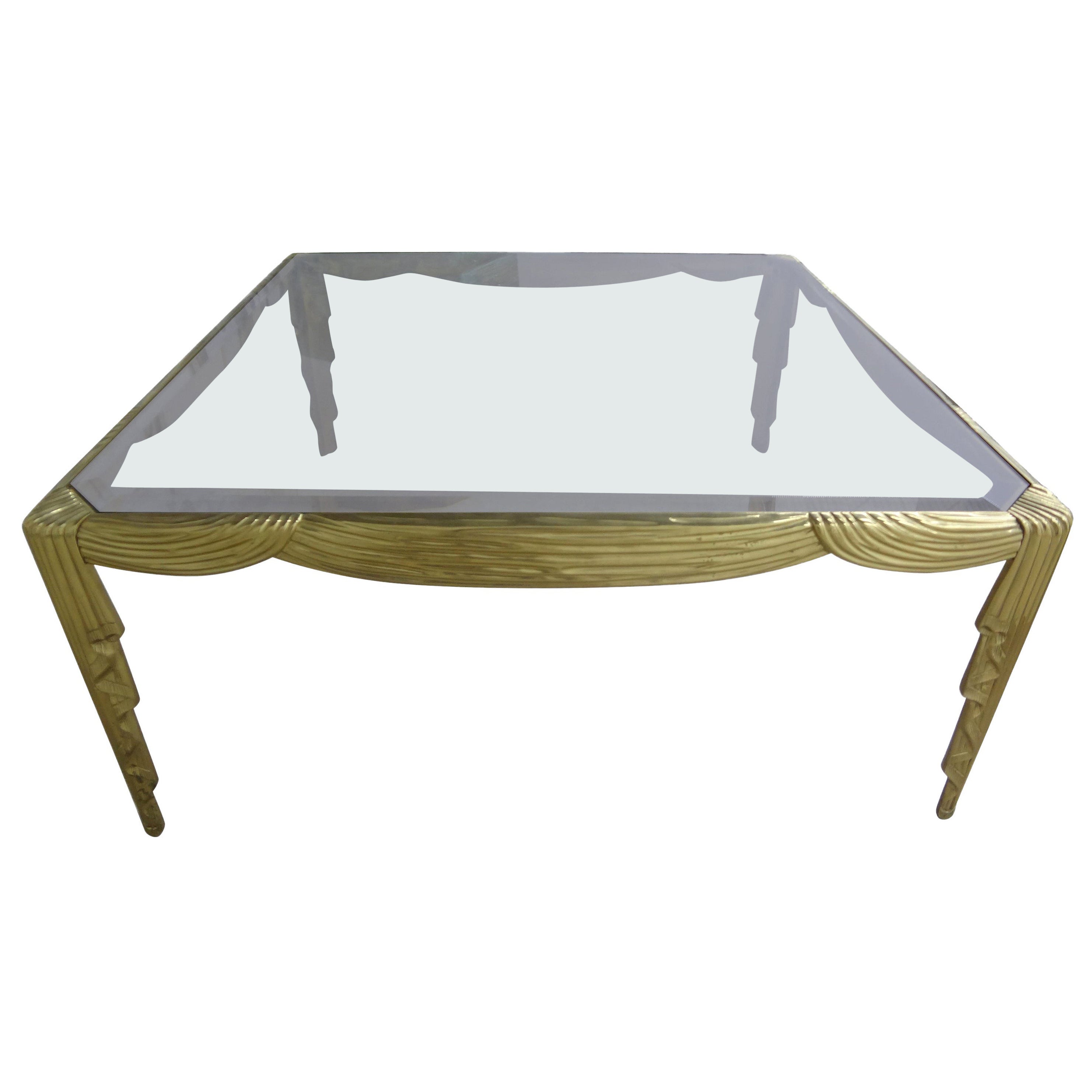Italienischer Couchtisch aus Messing mit drapiertem Design