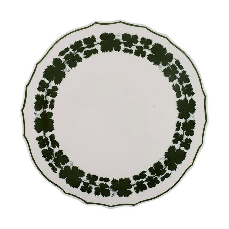 Large Meissen Green Ivy Vine Leaf Tray in Hand-Painted Porcelain