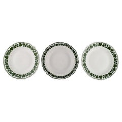 Three Meissen Green Ivy Vine Leaf Plates in Hand-Painted Porcelain