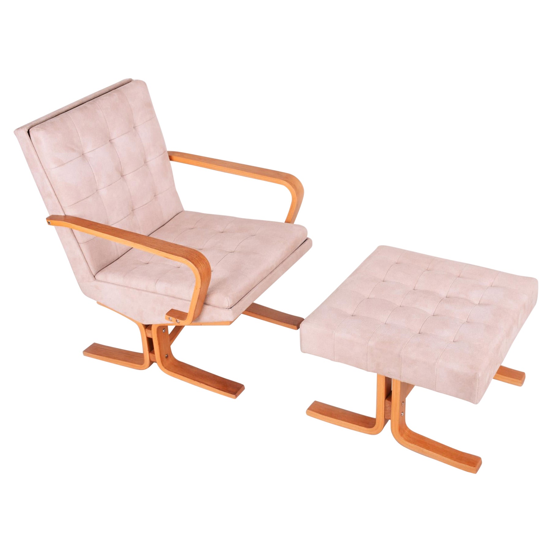 Mid-Century-Sessel mit Fußhocker in Beige, hergestellt in den 1960er Jahren, neu lackiert